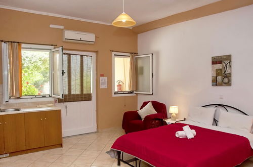 Photo 5 - Holiday Studio Apartment Tonia - Pelekas Beach, Corfu