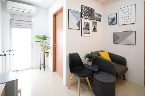 Photo 16 - Minimalist And Beautiful 1Br With Extra Room At Pavilion Permata Apartment