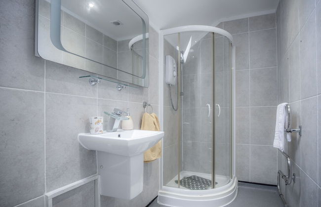 Fletcher Coach House - 3 Bedroom Cottage - Pendine - Foto 49