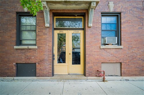 Photo 48 - 3BR Amazing Apt with Parking in Logan Sq