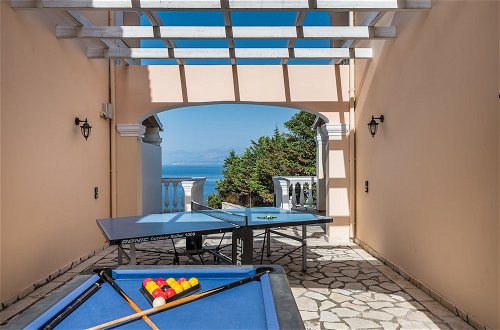 Photo 15 - Four-Bedroom Villa Alexandros by Konnect, Private Pool & SeaView