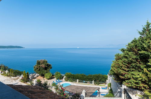 Foto 1 - Four-Bedroom Villa Alexandros by Konnect, Private Pool & SeaView