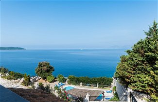Foto 1 - Four-Bedroom Villa Alexandros by Konnect, Private Pool & SeaView