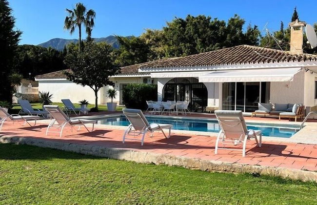 Villa Scenic with Private Pool- Sleeps 8 - Foto 18