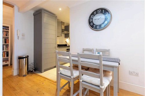 Foto 8 - Lovely 1 Bedroom Apartment in Colourful Notting Hill