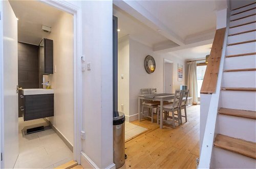 Foto 21 - Lovely 1 Bedroom Apartment in Colourful Notting Hill