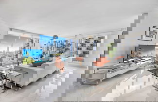 Foto 1 - Highrise Charm