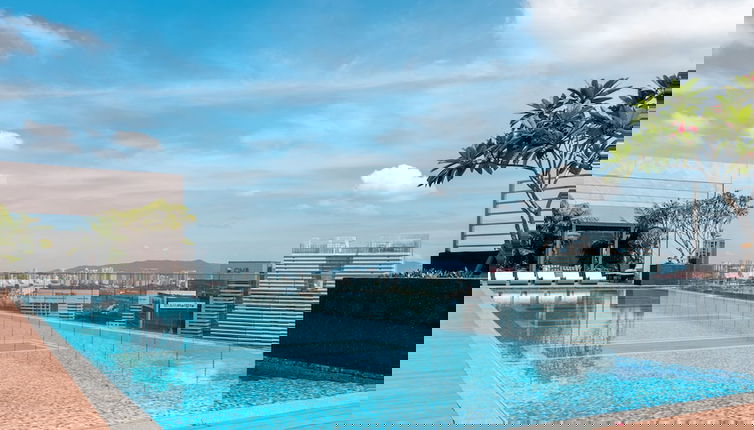 Foto 1 - Riveria City by Plush