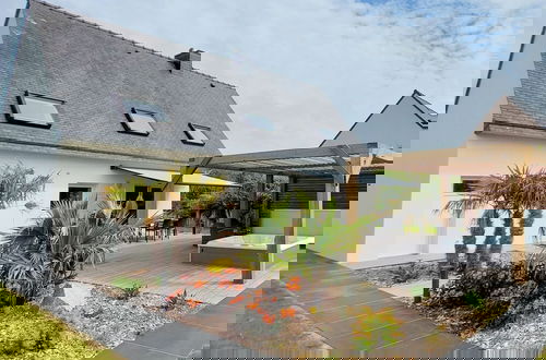 Foto 1 - Holiday Home in Plouarzel Near Sandy Beaches