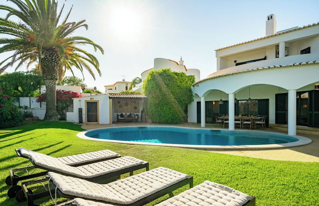 Luxury Private Family Villa W/ S-Pool Ac & Parking - Foto 44