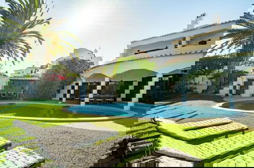 Foto 44 - Luxury Private Family Villa W/ S-Pool Ac & Parking