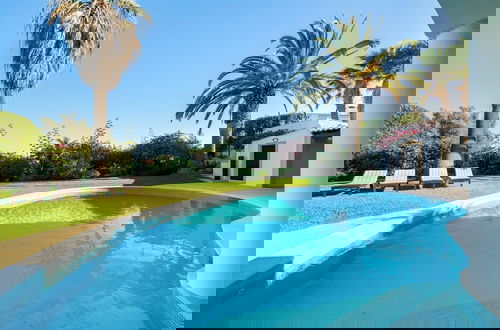 Foto 41 - Luxury Private Family Villa W/ S-Pool Ac & Parking