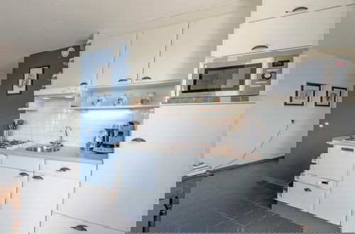 Photo 13 - Apartment With a View of Dunes of Groote Keeten