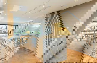 Foto 1 - Luxury Shawfield Apartment in London