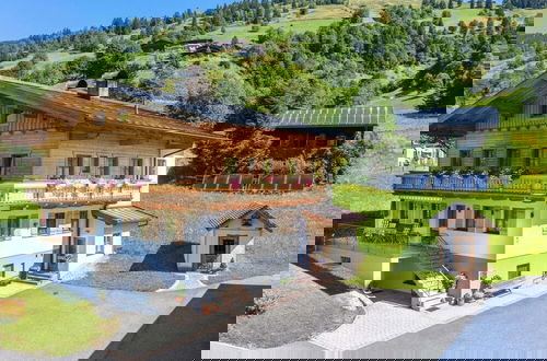 Photo 1 - Elegant Apartment in Saalbach-hinterglemm Near Ski Bus