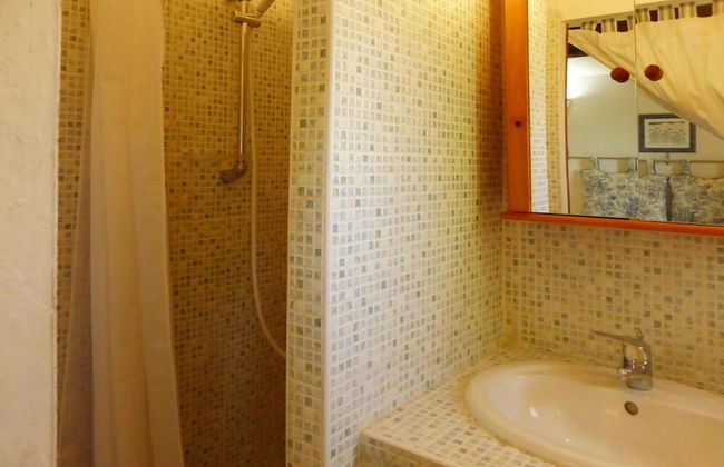Holiday Cottage With Private Terrace, Bellegarde - Foto 26