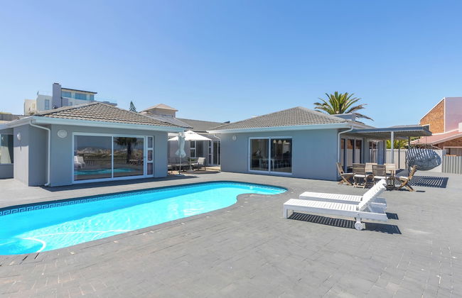 Beachfront, Private Pool, Pizza Oven, Pool Table, Fast Internet, Family Friendly - Foto 1