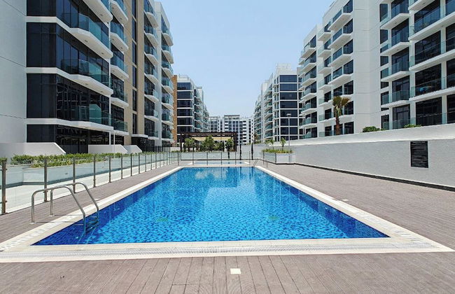 Pool View 2 adults 2 kids Brand New Czec - Foto 1