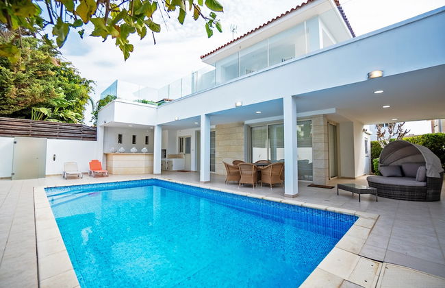 Beachfront 3 BDR Villa With Pool - Foto 12