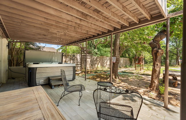 Spacious Family Home w Pool Hot Tub Large Yard - Foto 36