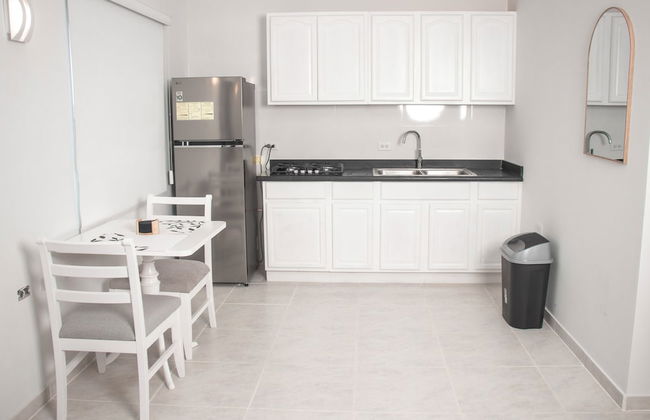 South Beach Residence - Photo 5