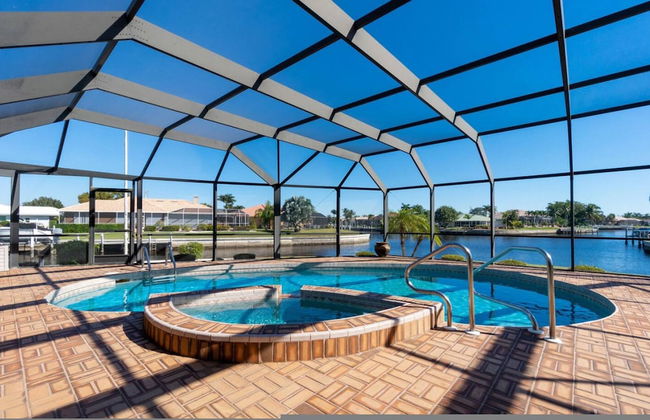 Tropical-waterfront - Heated Pool-spa-dock-kayaks-bikes - Foto 2