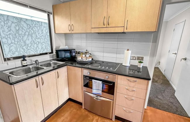 2BR Newmarket Retreat near Broadway: Zodiak Stays - Foto 9