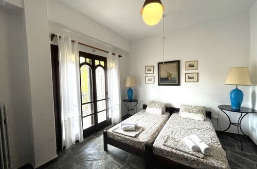 Photo 5 - Spacious Maisonette on the 