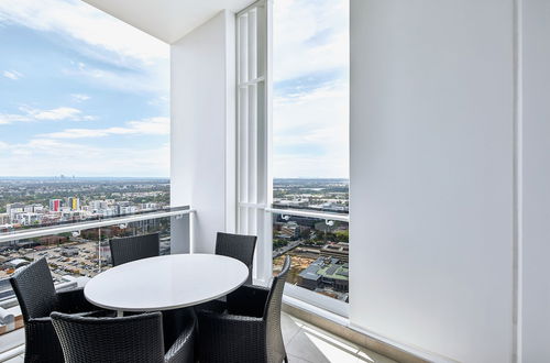 Photo 32 - Meriton Suites Liverpool