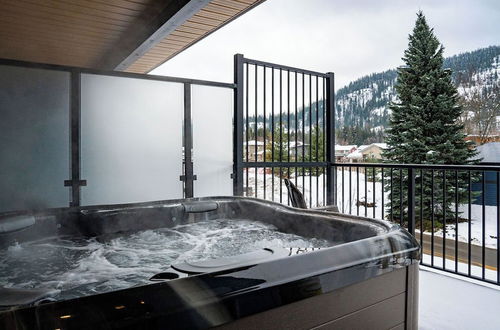 Photo 36 - Revel in the Stoke by Revelstoke Vacations