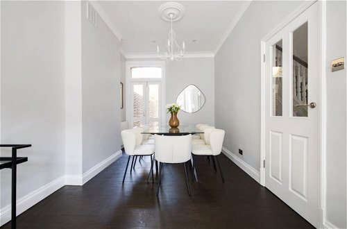Photo 11 - The Streatham Hill Wonder - Spacious 4bdr House With Garden and Terrace