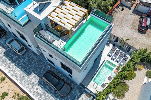 Photo 17 - Villa 8 - Luxury Roof top Pools