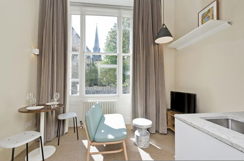 Photo 9 - Mezzanine Flat With Garden Views Near Regents Park