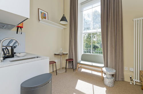 Photo 3 - Mezzanine Flat With Garden Views Near Regents Park