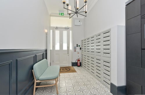 Photo 10 - Mezzanine Flat With Garden Views Near Regents Park