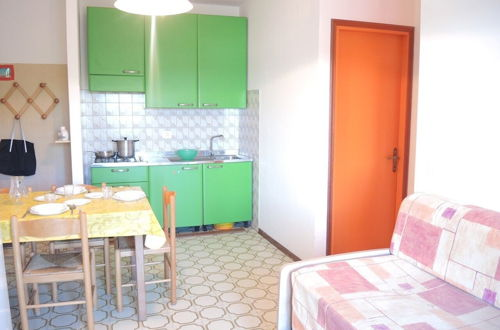 Foto 11 - Renewed Two-bedroom Apartment in Bibione