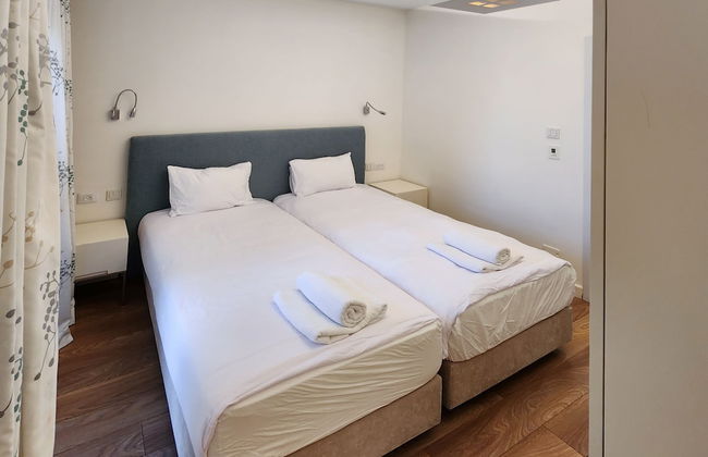 Holiday Luxury Home by FeelHome - Photo 4