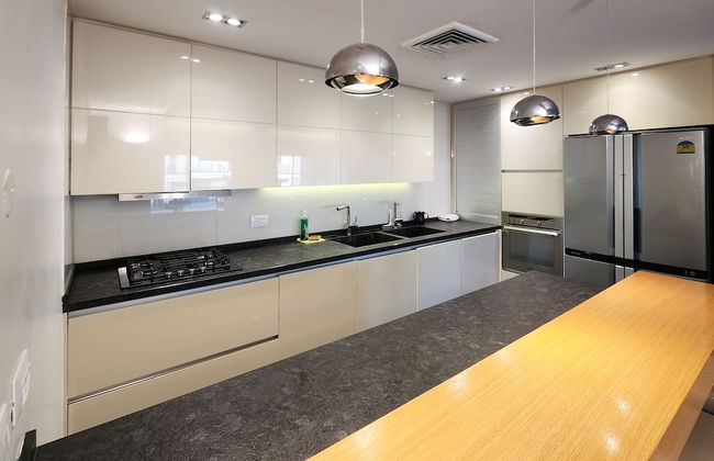 Holiday Luxury Home by FeelHome - Photo 9