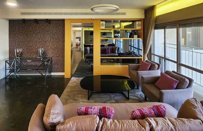 Holiday Luxury Home by FeelHome - Photo 11