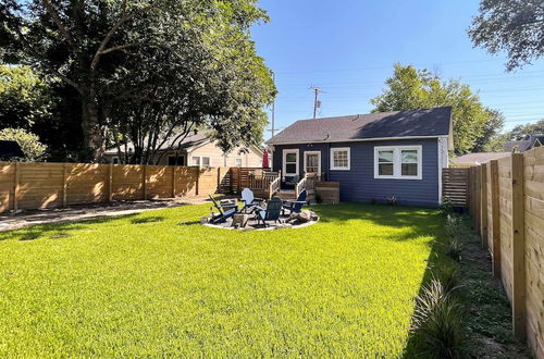 Foto 17 - Central Cottage w/ Grill, 1 Mi to Cajun Field