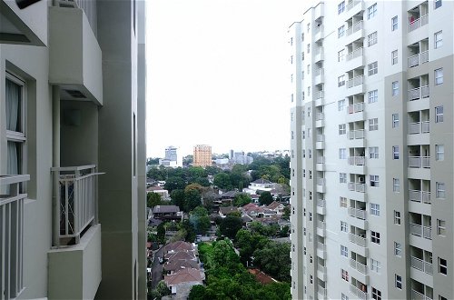 Photo 17 - Homey 1Br At Apartment Parahyangan Residence