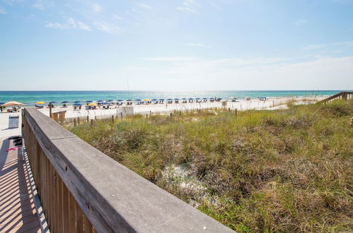 Foto 52 - Stunning 2 Br/2 BA Third Floor Unit Directly On Santa Rosa Beach! Sleeps 6