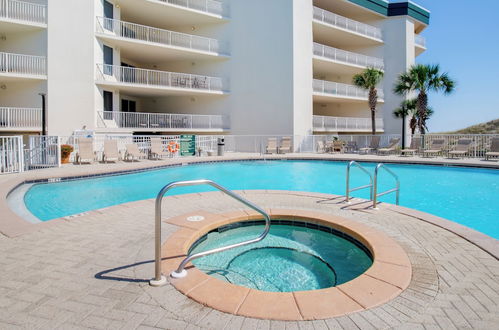 Foto 29 - Stunning 2 Br/2 BA Third Floor Unit Directly On Santa Rosa Beach! Sleeps 6