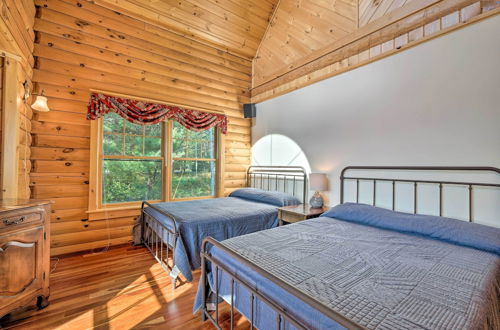 Photo 12 - Stunning Vermont Cabin w/ Private Lake Access