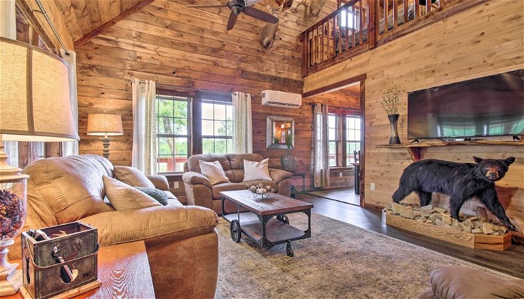 Foto 1 - Secluded Log Cabin With Decks, Views & Lake Access