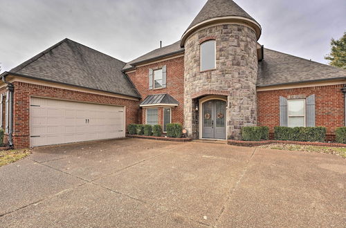 Photo 17 - Cordova Home w/ Pool Table, 17 Mi to Memphis Zoo