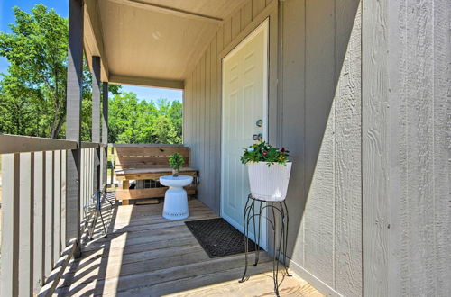 Photo 14 - Modern Alba Tiny Home Near Lake Fork Boating