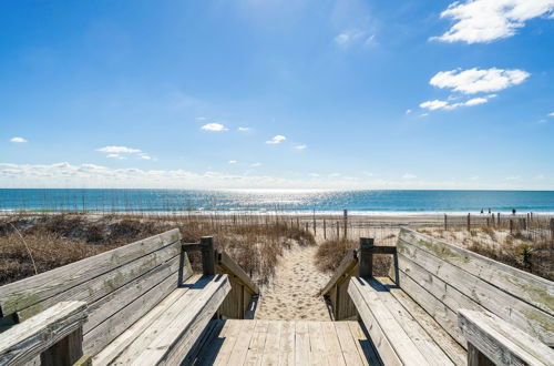 Photo 25 - 'coastal Vista' - Walk to Emerald Isle Beach