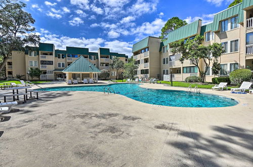 Photo 23 - Hilton Head Island Condo - Beach & Pool On-site