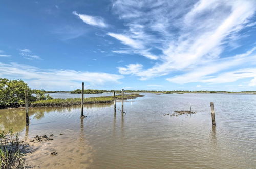 Photo 15 - Waterfront Cedar Key Duplex Home w/ Private Dock